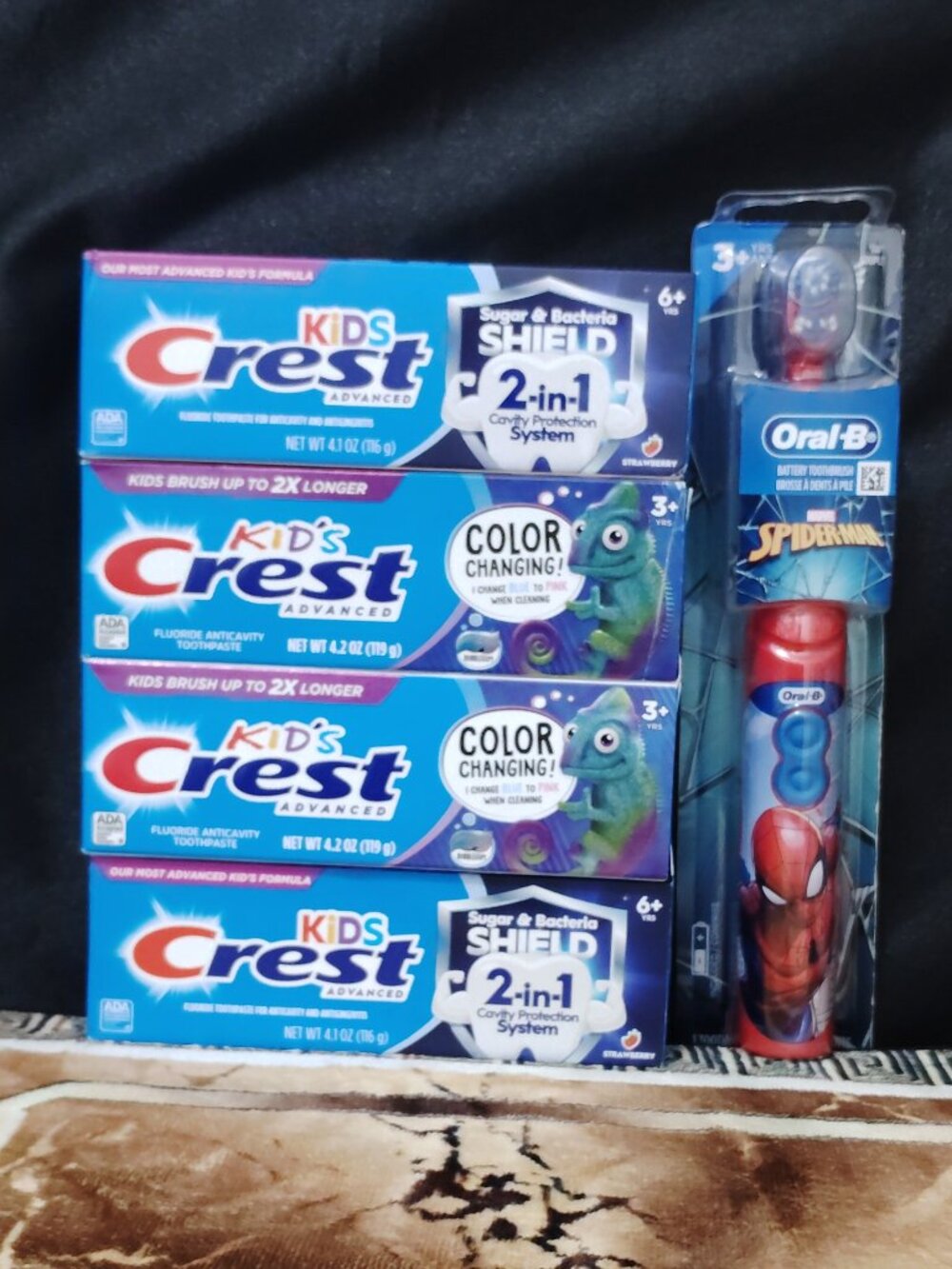 Crest Kids Toothpaste / Oral-B Kid's Battery Toothbrush Marvel's Spiderman Soft